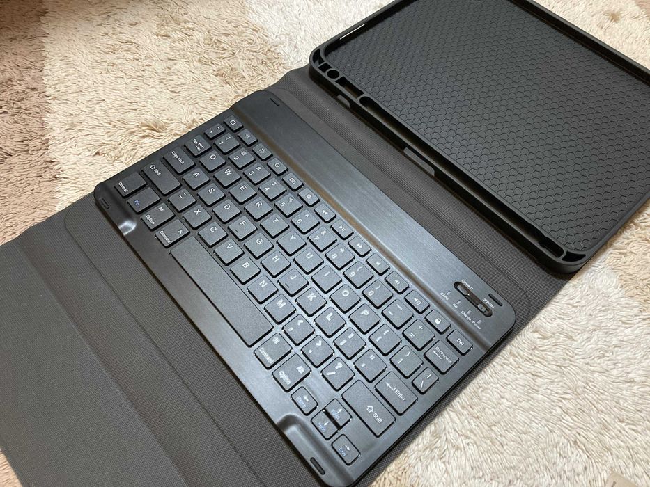 Чехол клавиатура для iPad 11" A16 2025/iPad 10.9" 2022 JETech Keyboard