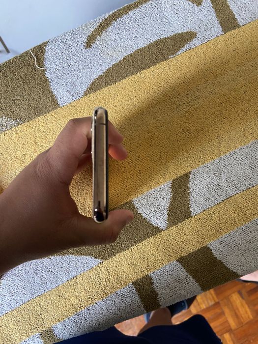 iPhone 11 Pro Gold - Detalhe na Traseira (Leia a descrição)