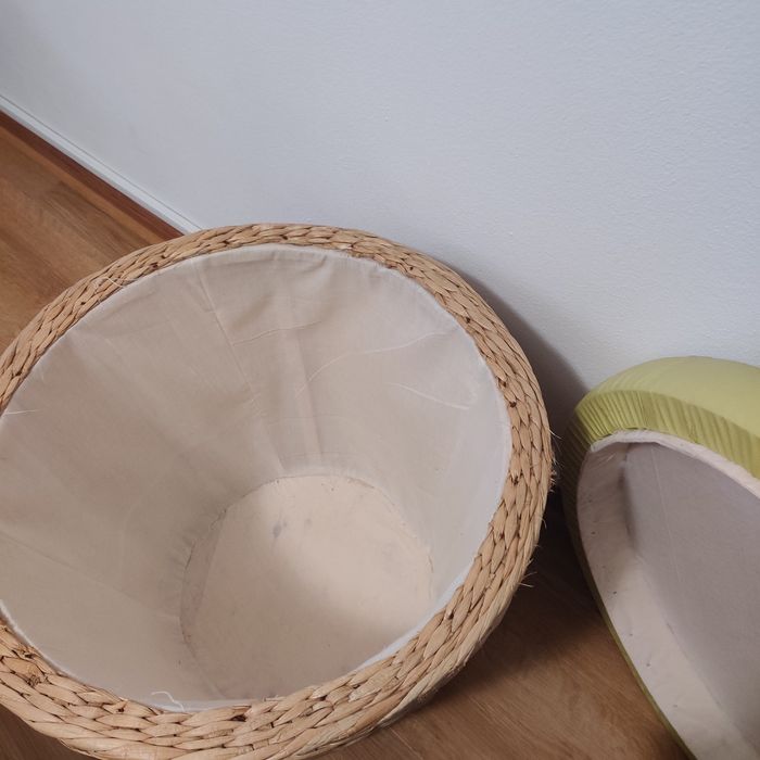 Cesto de palha 2 em 1 (banco e arrumação))