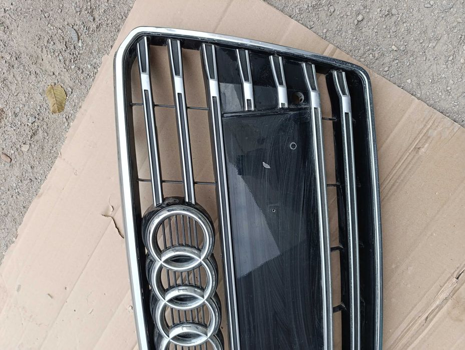 Решетка радиатора на Audi A7 2010-2014г Хром S-Line