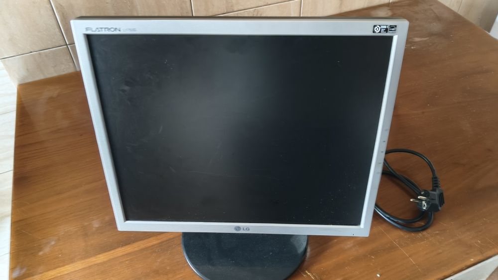 LG Screen/Monitor487627321005854720