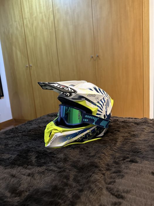 Capacete Airoh Twist 2.0 Katana Blue