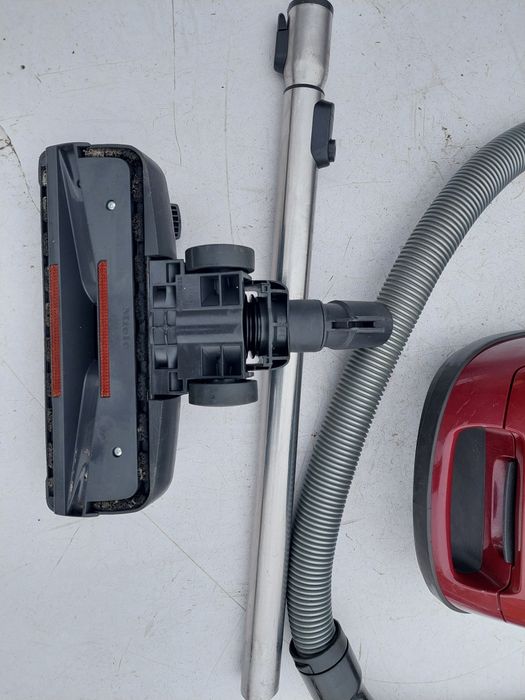 Odkurzacz miele c3 score red