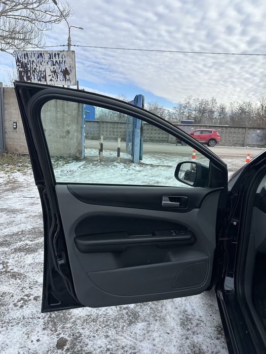 Ford Focus 2008 рік 1,6 бензин