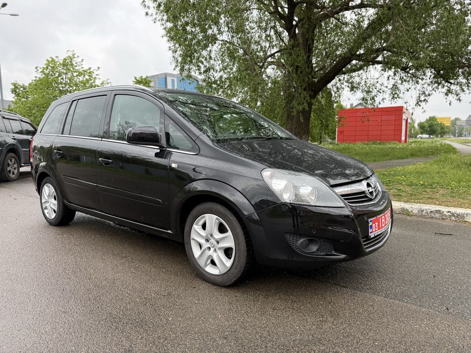 Opel Zafira 7 місць з Німеччини Розмитнена