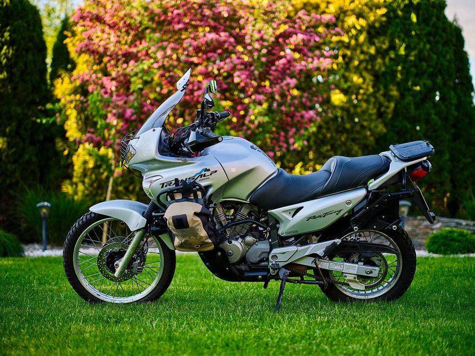 Honda Transalp XL650V