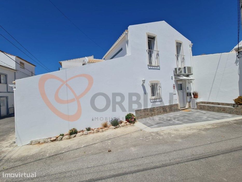 Fantástica moradia para venda com 3 quartos, no centro da Guia, Alb...