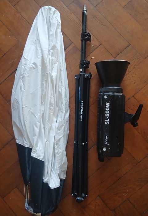 Комплект Постійне світло Godox SL-200W софтбокс