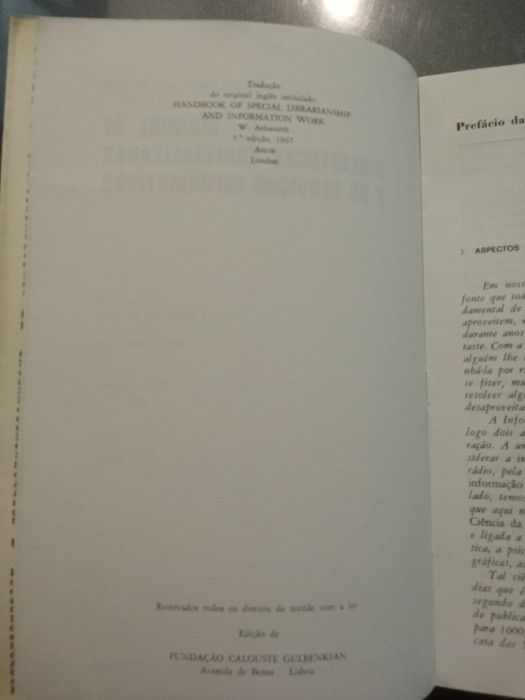 Edições Fundação Calouste Gulbenkian - Manual de Bibliotecas Especiali