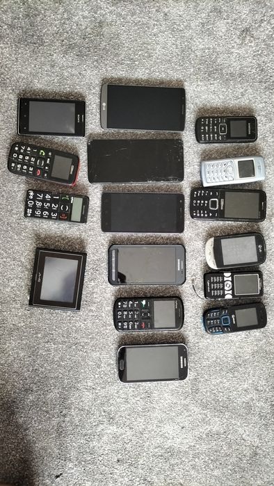 Telefony na części