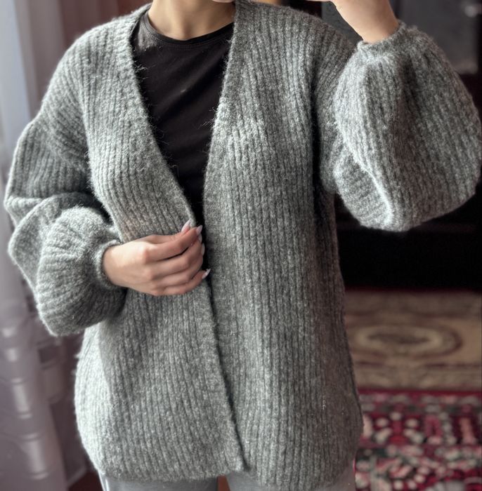 Кардиган сірий теплий