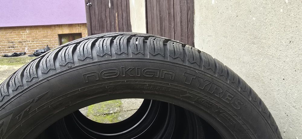 Opony zimowe Nokian 235/50/R19