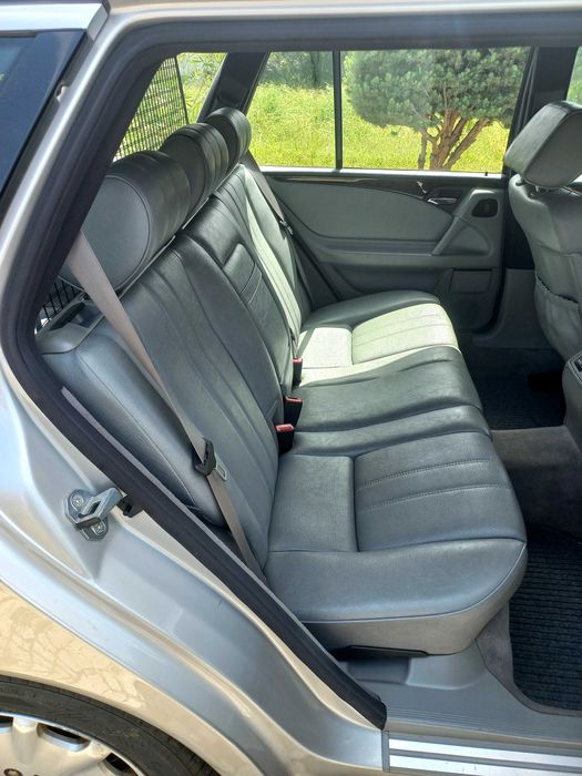 Mercedes Benz E300TD Elegance
