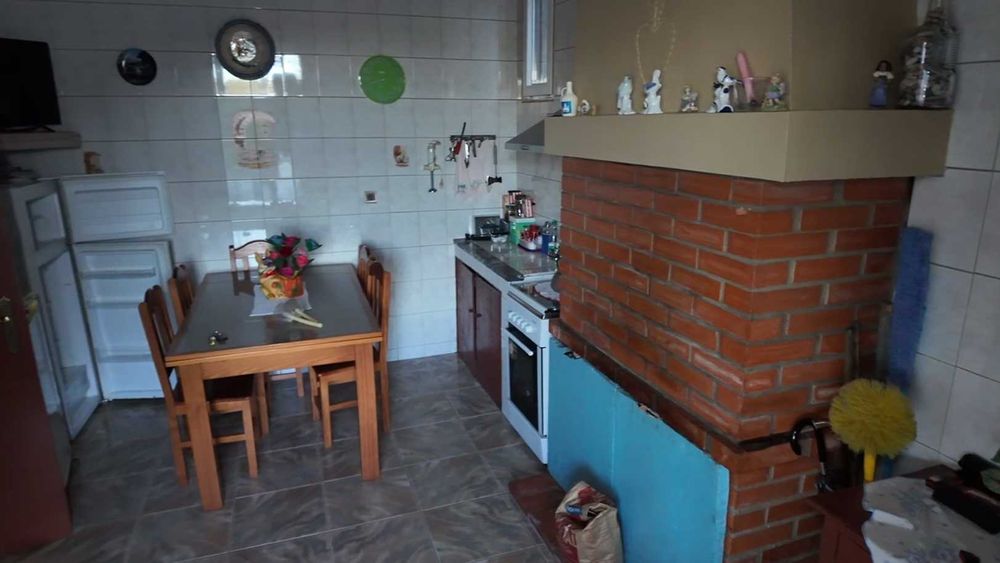 Moradia T5 Térrea Quintal e Lagar – Monfebres, Murça (Vila Real)