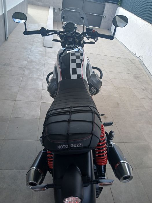 Vendo Moto guzzi  V7  serie especial TEN