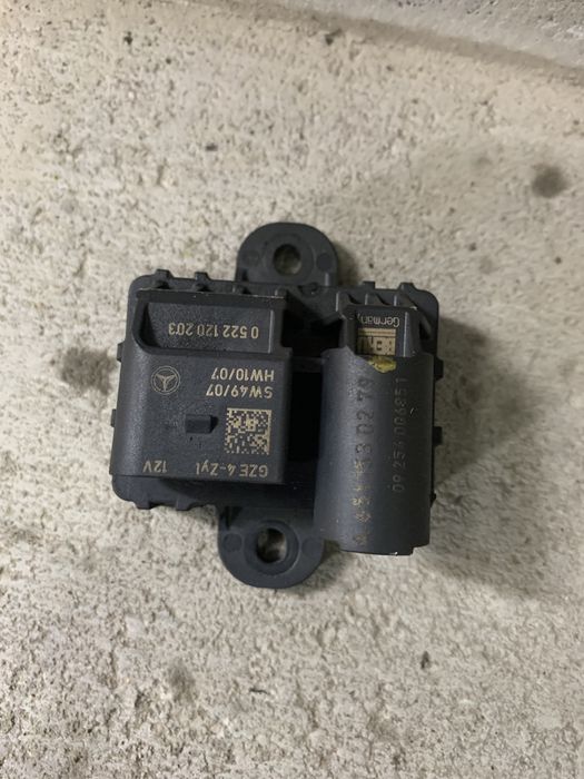 Реле свечей накала om 651  646 642 автозапчастини mercedes w211 w212