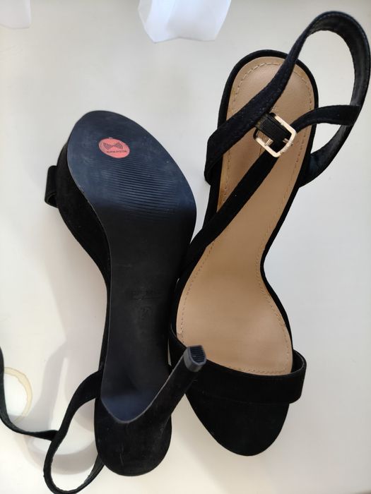 Босоножки женские