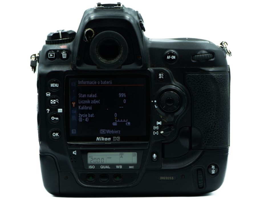 Lustrzanka Nikon D3 korpus z ładowarką - przebieg 155882