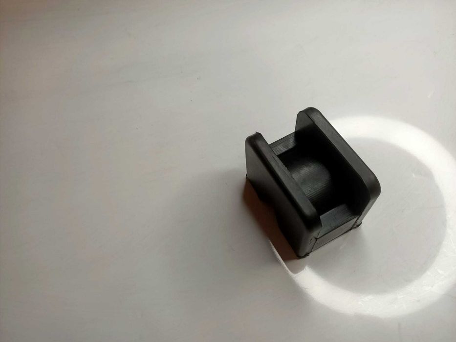4 Suportes de borracha para cavalete de elevação de carro (sem uso)