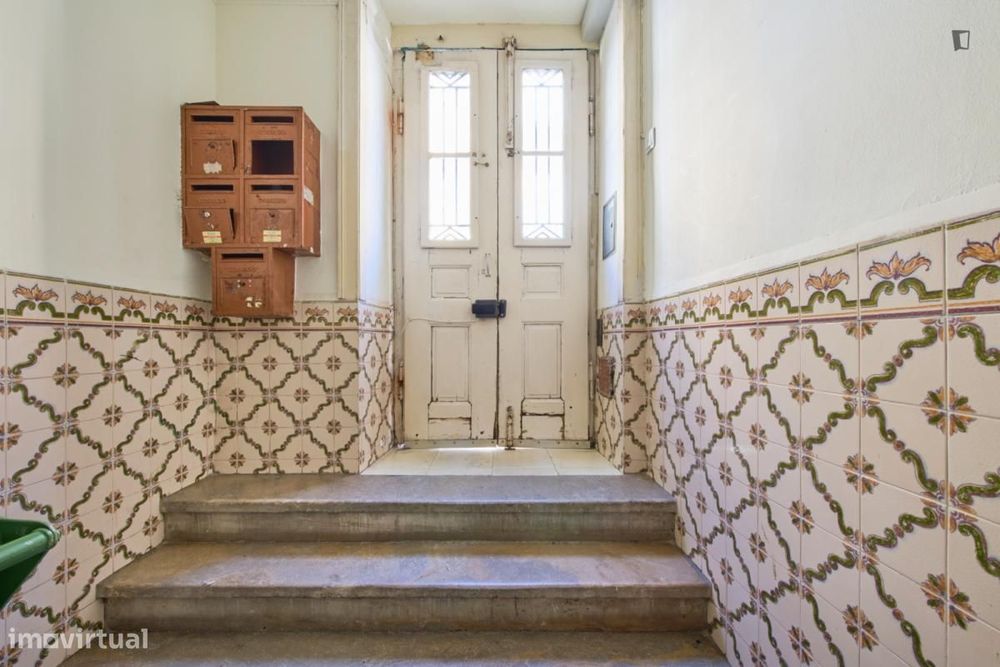 Quarto - localizado em Alameda Lisbon
