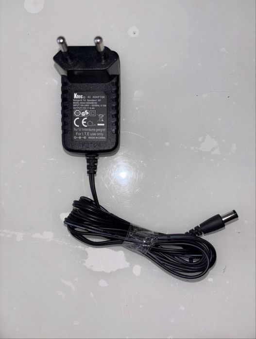 Блок питания Ktec® AC ADAPTER 15 В - 0,4 А