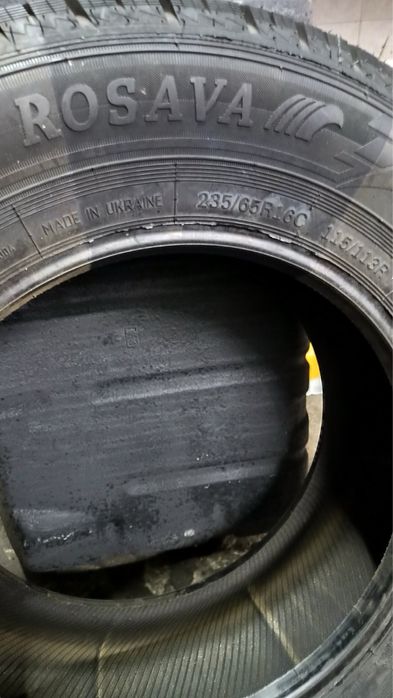 Продам 4 шини 235/65R16c Росава зимова