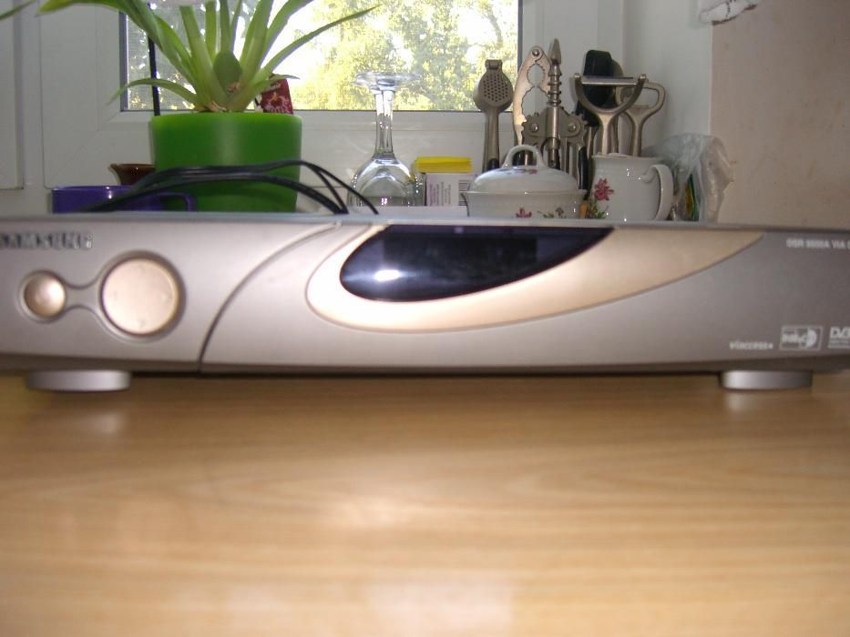 Ресивер Samsung DSR 9500A