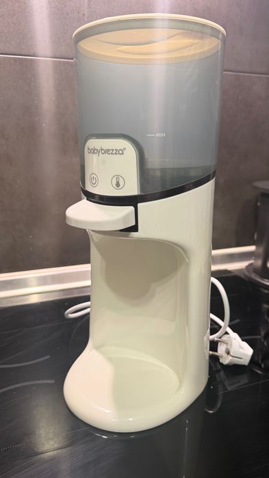 Підігрівач води для дитячої суміші Baby Brezza Instant Warmer