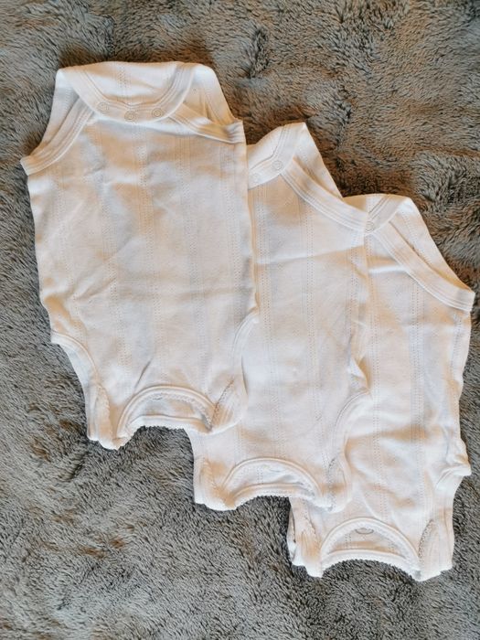 Zestaw body bez rękawów Cool Club rozmiar 68