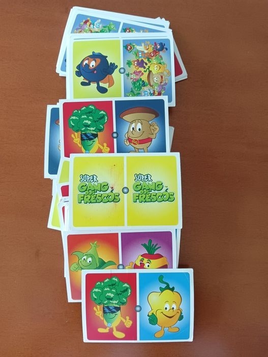 Conjunto de cartas do jogo Super Gang Dos Frescos

- Cartas com