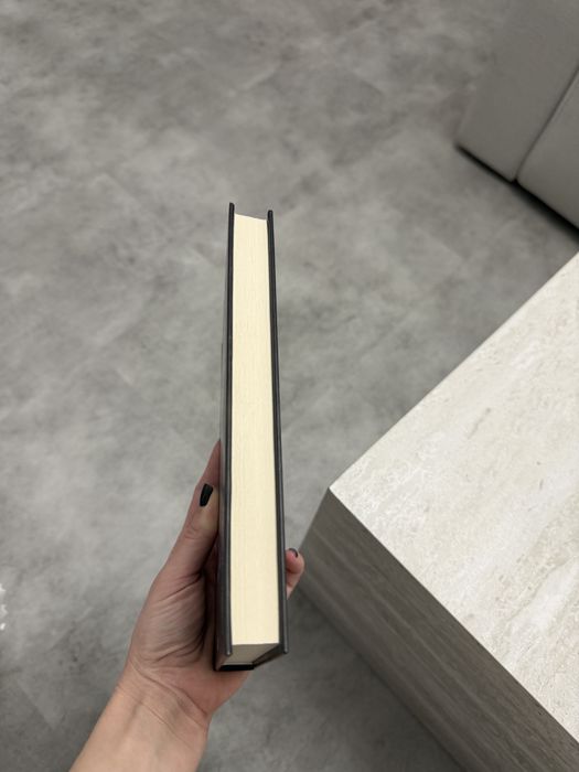 Книга «Дім без спогадів» Донато Каррізі