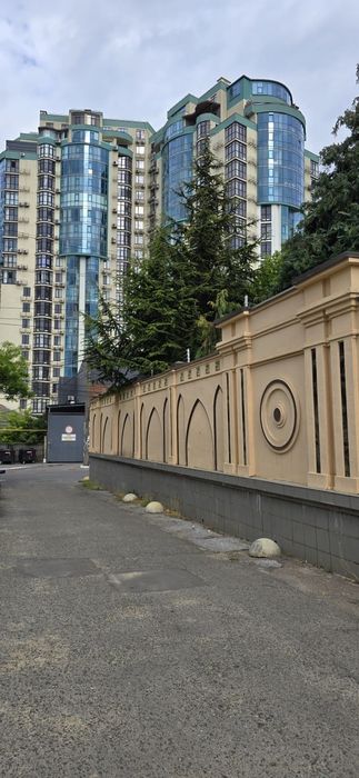 Квартира возле моря: ЖК Аквамарин 63,5 м2 - панорамные окна, кусочек моря. Евродвушка, однушка