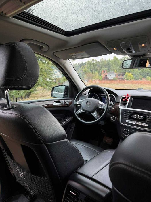 Mersedes-benz ML-350 2013