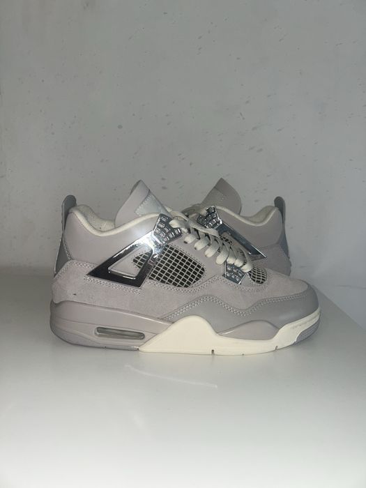jordan 4 frozen moments