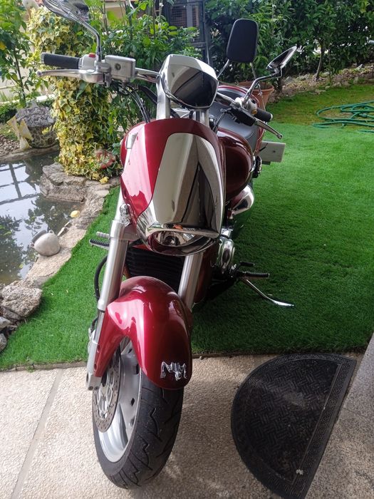 Mota Susuki Intruder 1800