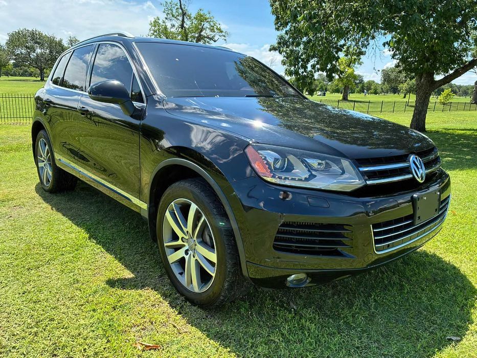 Volkswagen Touareg Executive      2013
