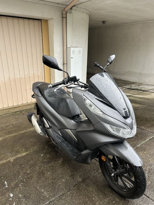 Honda pcx do ano 2018