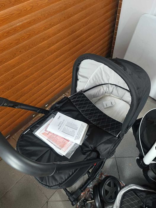 Wózek gondola, spaceróka, fotelik samochodowy Hauck Malibu 4 Trio 3w1