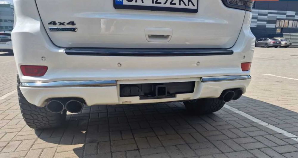 Jeep Grand Cherokee 2015 VIN 1C4RJFCM7FC214884 фото оголошення 8 з 23