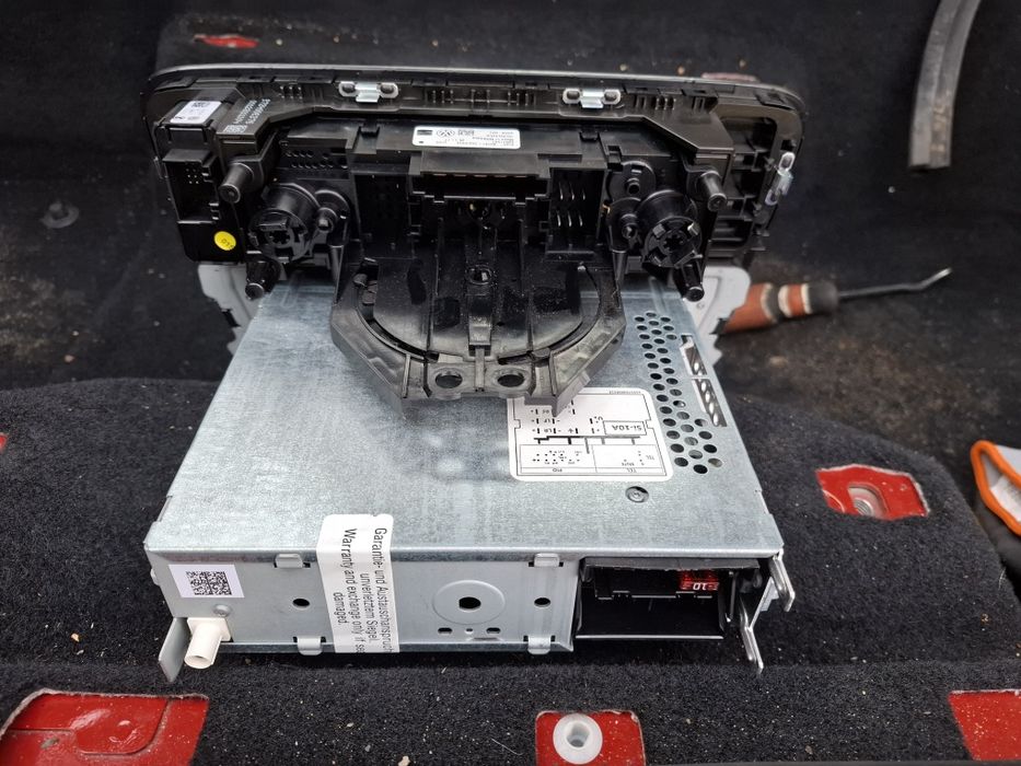 Radio panel komplet vw up seat mii