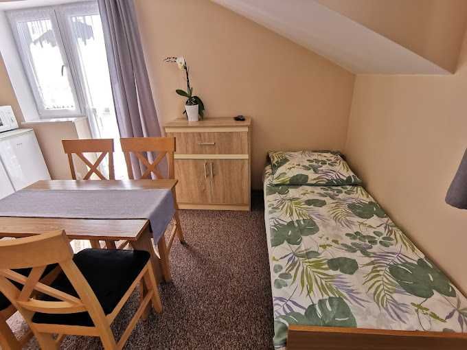 Pokoje gościnne Złota 18