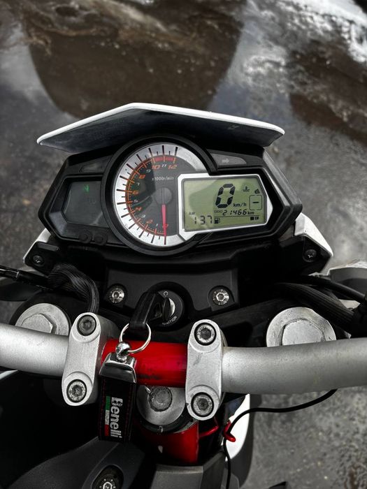 Продам мотоцикл benelli TNT 25