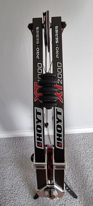 Łuk bloczkowy tarczowy HOYT XT2000 pro series