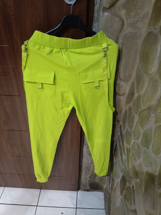 Spodnie bojówki z  megi sm nowe limonka
