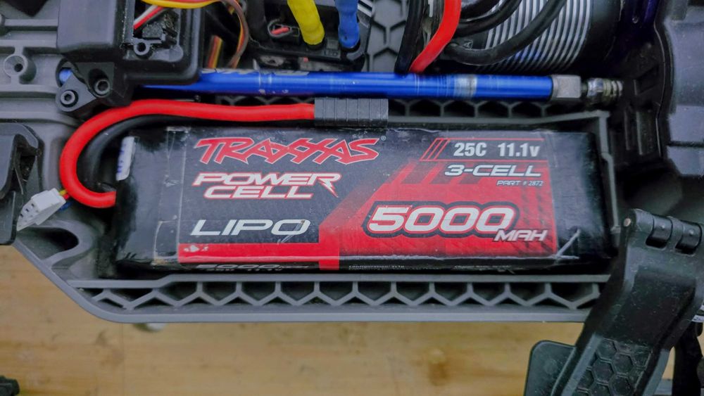 Traxxas Rustler Vxl - Hobbywing max 10 - Como novo