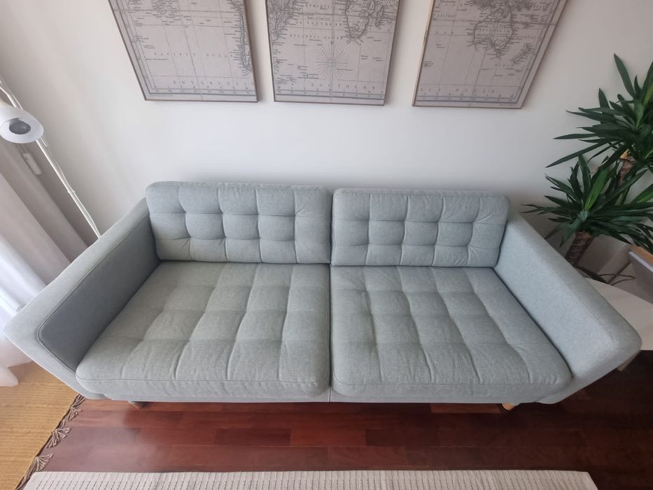 Sofá de 3 lugares verde claro