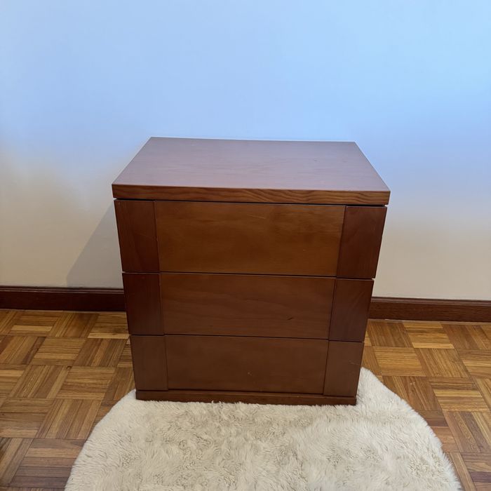 Mesinha de cabeceira