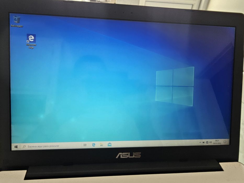 Portátil Asus x553m