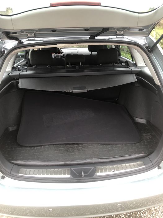 TOYOTA AVENSIS Combi 2.0 D-04D