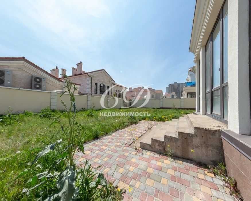 Продам коттедж в "Дубаи в Одессе", Королевские Сады на Французском